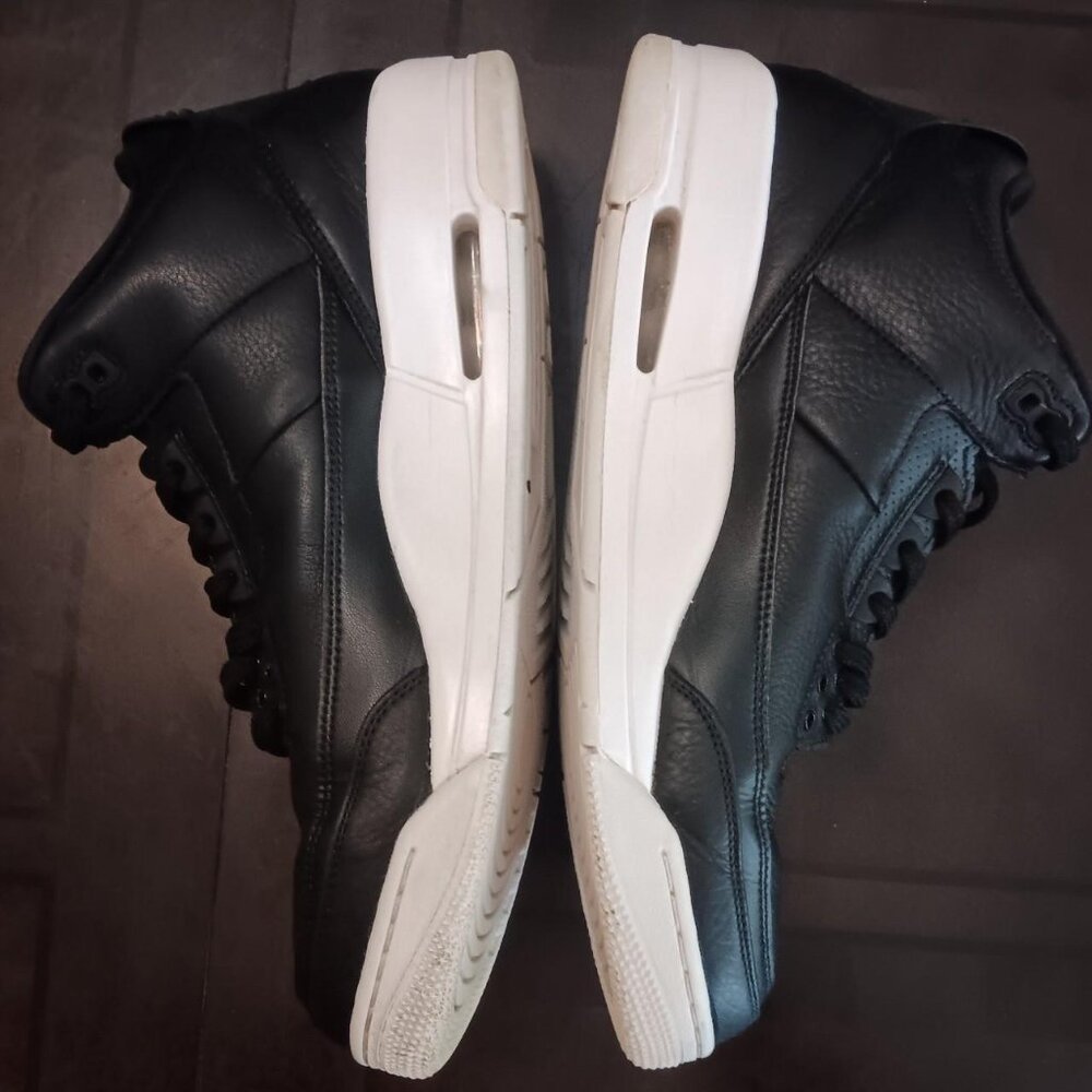 *RARE* Air Jordan 3 Retro "Cyber Monday"